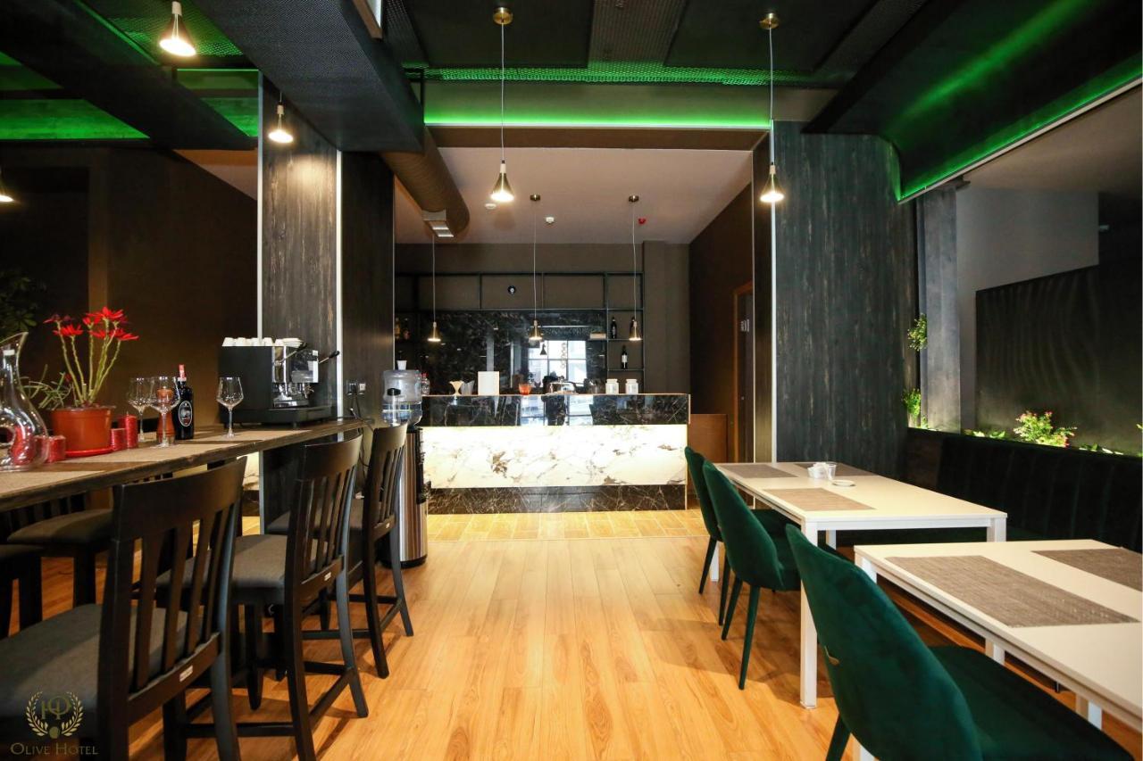Hotel Olive Vlore Bagian luar foto